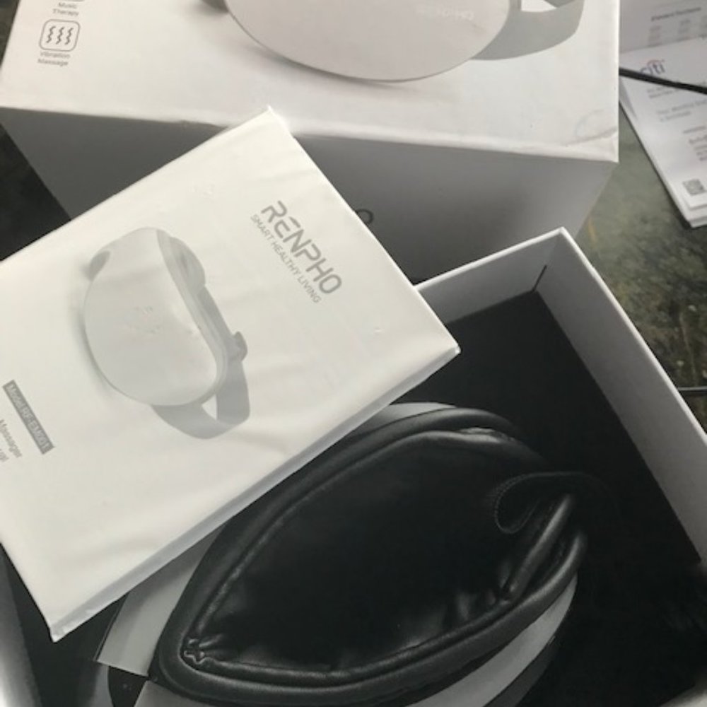 New RENPHO Eye Massager, black, Model RF-EM001 for eye fatigue relief
